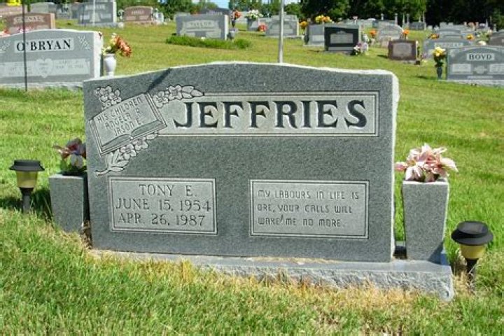 Edward Jeffries Biography, Age, Height, Wife, Net Worth, Family