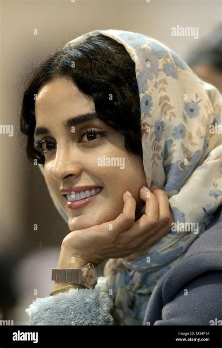 Elahe Hesari Biography, Age, Height, Husband, Net Worth, Family