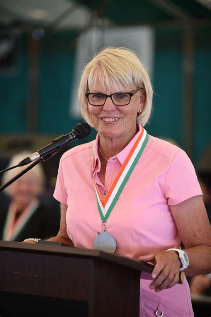 Elaine Crosby Biography, Age, Height, Net Worth, Family