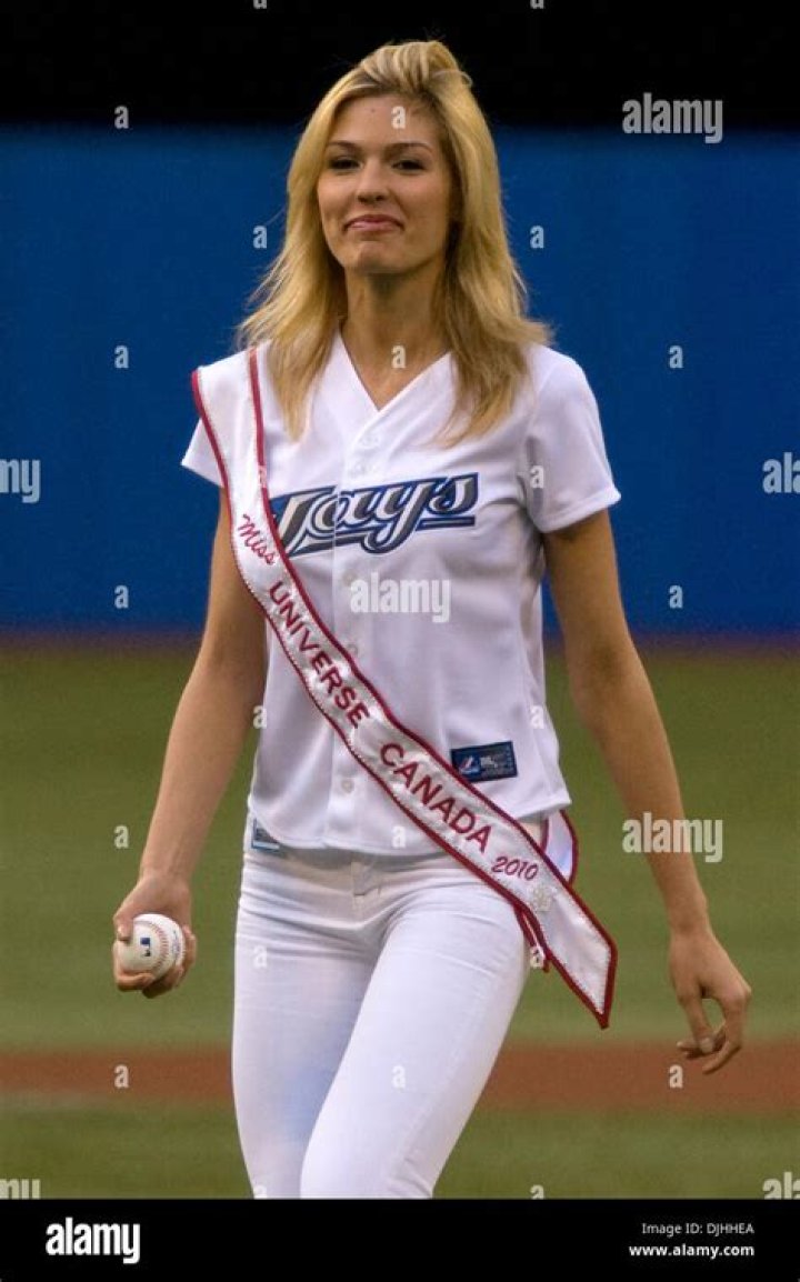 Elena Semikina Biography, Age, Height, Husband, Net Worth, Family