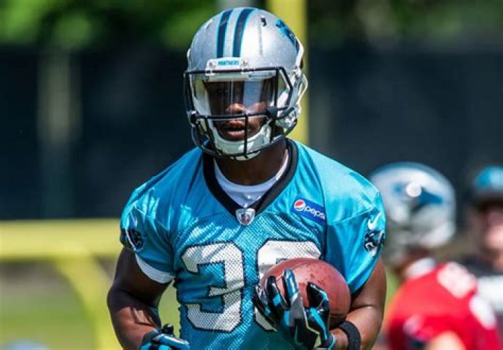 Elijah Hood Biography, Age, Height, Wife, Net Worth, Family