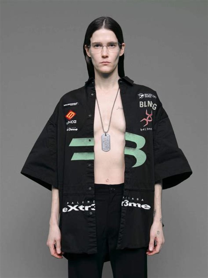 Eliza Douglas Biography, Age, Height, Husband, Net Worth, Family