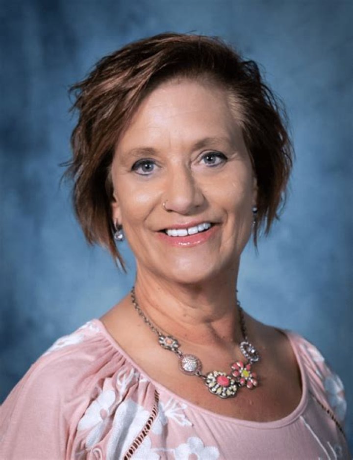 Elizabeth Courtney Biography, Age, Height, Husband, Net Worth, Family