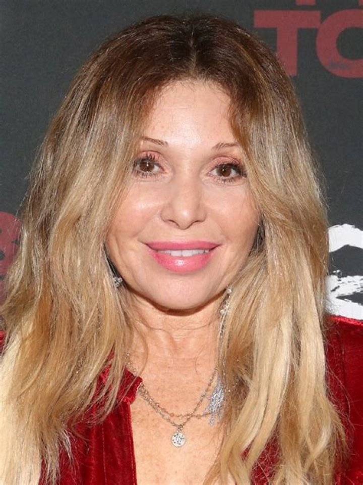 Elizabeth Daily Biography, Age, Height, Husband, Net Worth, Family