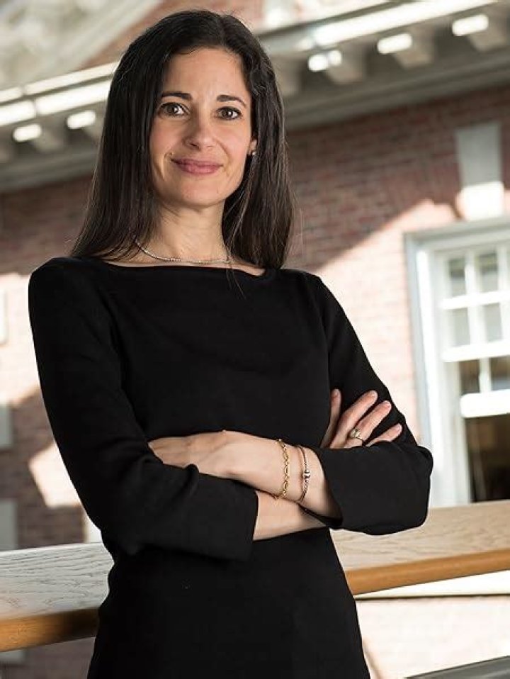 Elizabeth F. Cohen Biography, Age, Height, Husband, Net Worth, Family