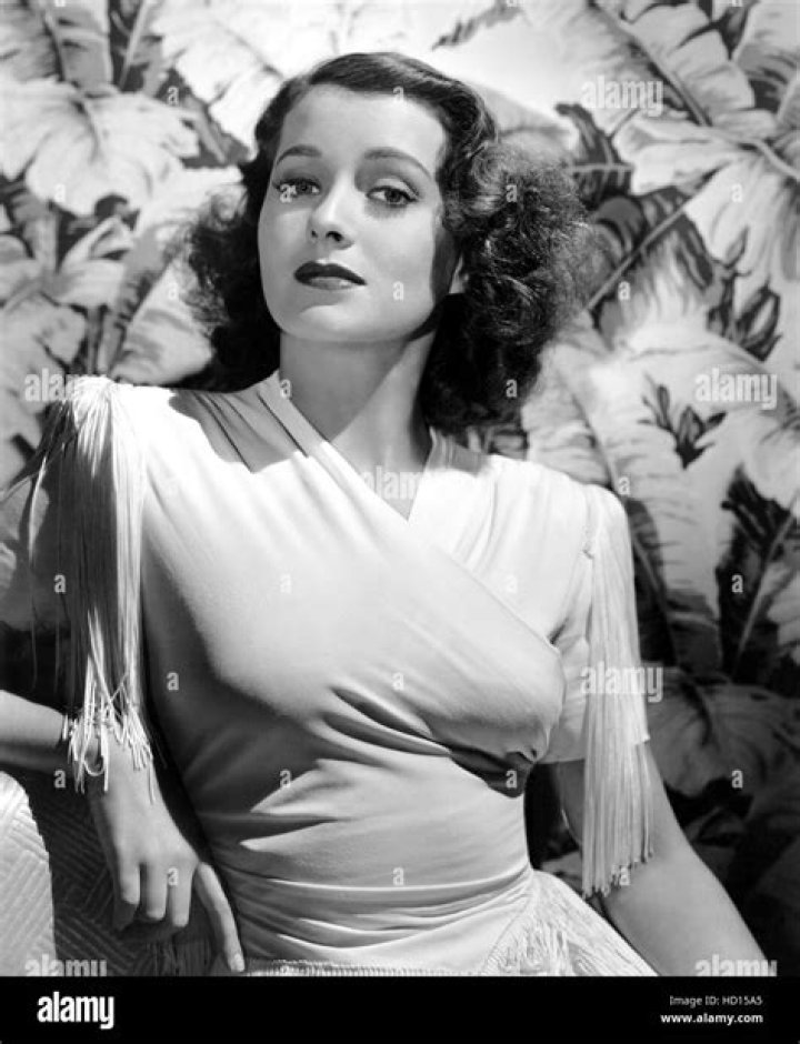 Ellen Drew Biography, Age, Height, Husband, Net Worth, Family