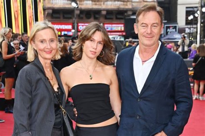 Emma Hewitt Biography, Age, Height, Husband, Net Worth, Family