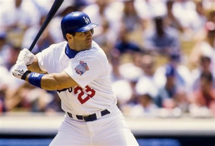Eric Karros biografía, edad, altura, esposo, net worth, familia