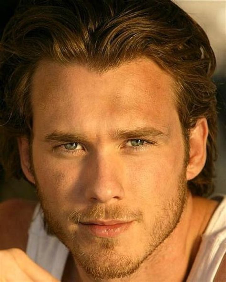 Eric Lively Biography, Age, Height, Wife, Net Worth, Family