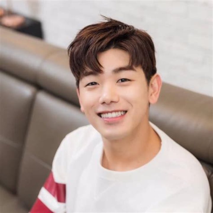 Eric Nam Biography, Age, Height, Wife, Net Worth, Family
