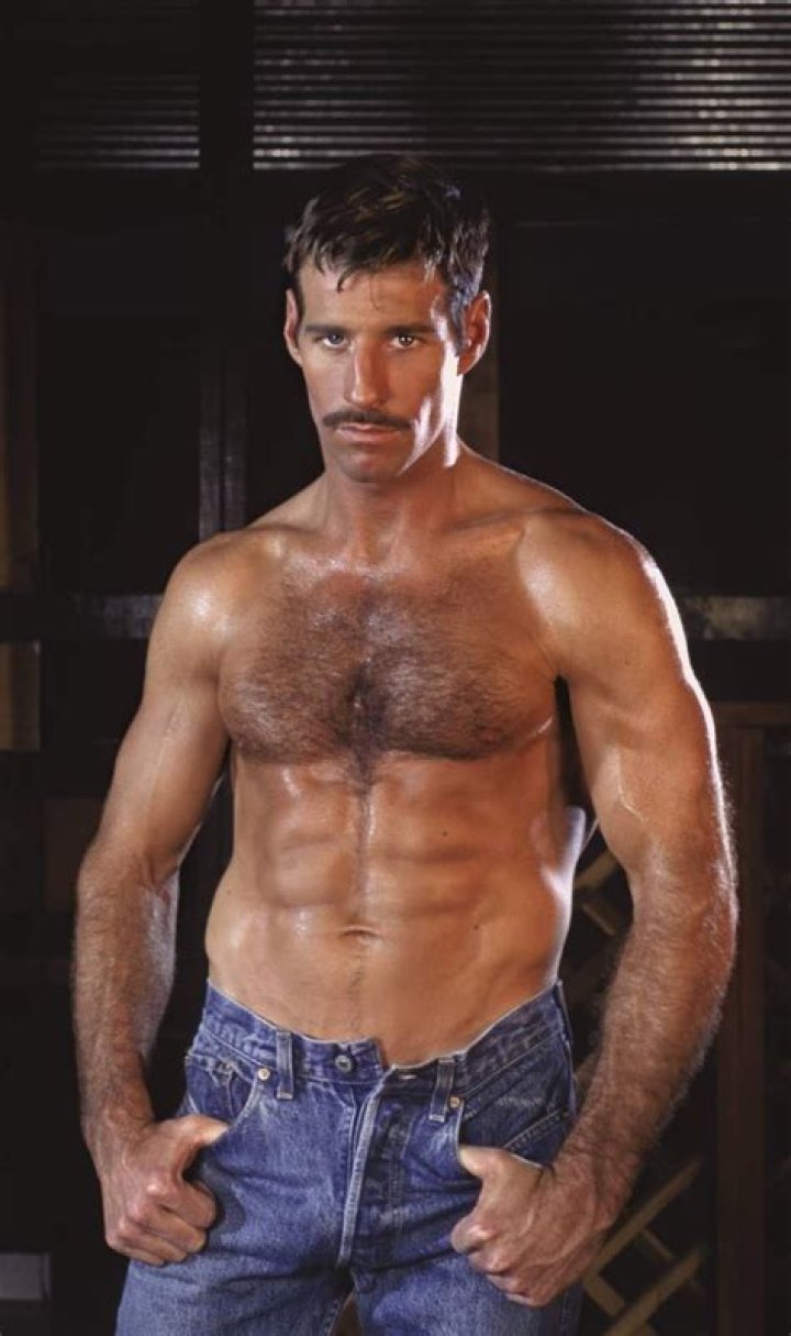 Eric Stone Biography, Age, Height, Wife, Net Worth, Family