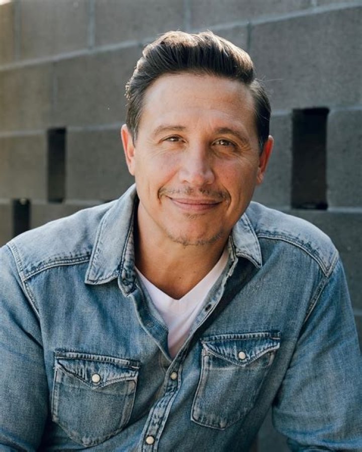 Erik Palladino Biography, Age, Height, Wife, Net Worth, Family