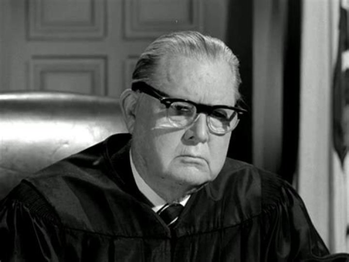 Erle Stanley Gardner Biography, Age, Height, Wife, Net Worth, Family