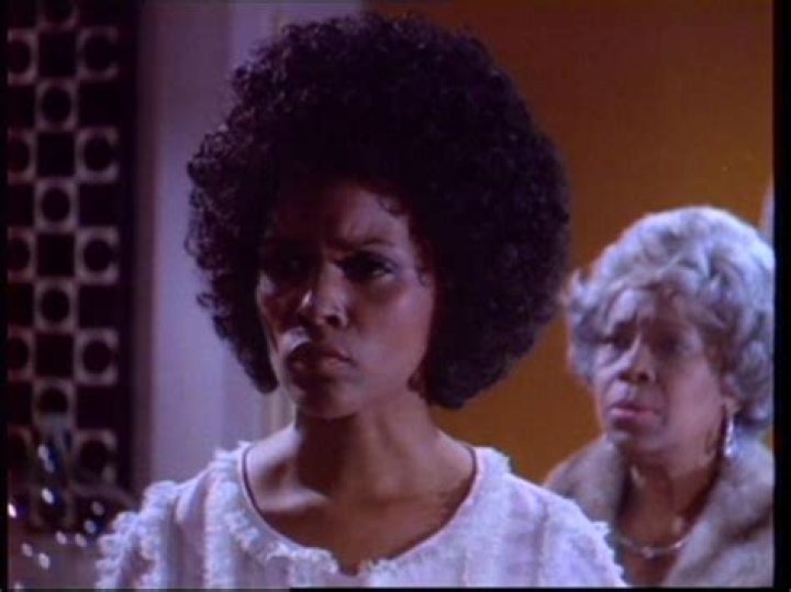 Esther Martínez Peñate Biography, Age, Height, Husband, Net Worth, Family