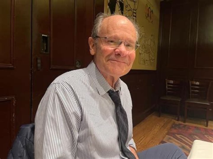 Ethan Phillips Biography, Age, Height, Wife, Net Worth, Family