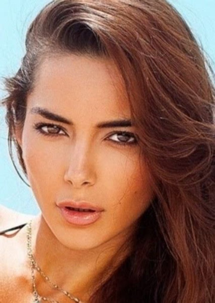 Eva Pepaj Biography, Age, Height, Husband, Net Worth, Family