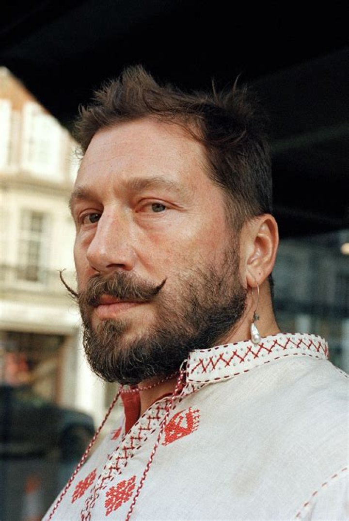 Evgeny Chichvarkin Biography, Age, Height, Wife, Net Worth, Family