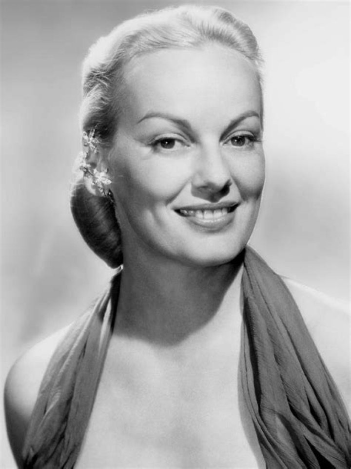 Faye Emerson Biography, Age, Height, Husband, Net Worth, Family