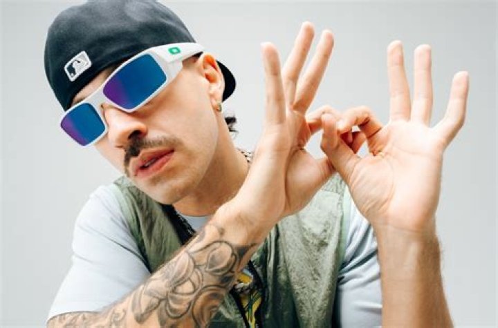 Feid biografía, edad, altura, esposo, net worth, familia