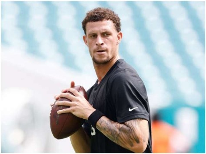 Feleipe Franks Biography, Age, Height, Wife, Net Worth, Family