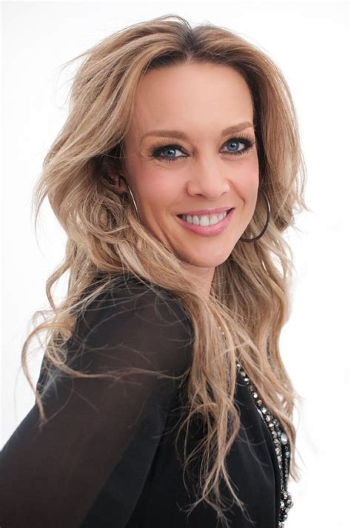 Fey Biography, Age, Height, Husband, Net Worth, Family