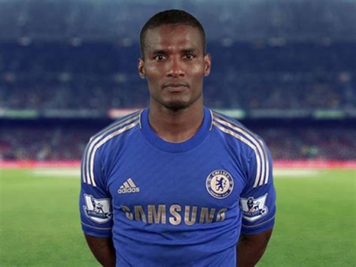 Florent Malouda Biography, Age, Height, Wife, Net Worth, Family