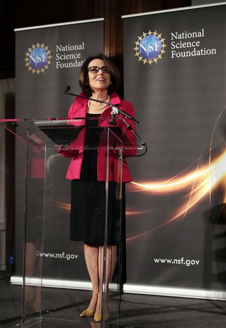 France A. Córdova Biography, Age, Height, Wife, Net Worth and Family