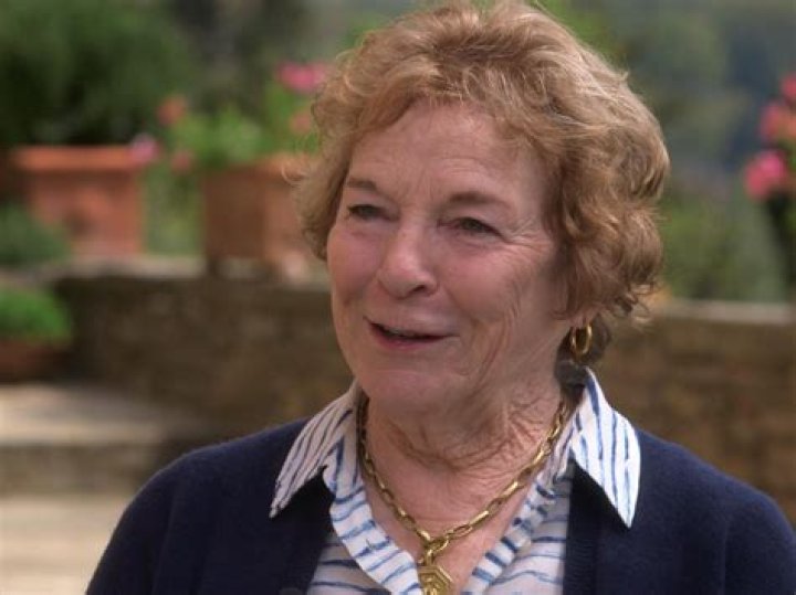 Frances Mayes Biography, Age, Height, Husband, Net Worth, Family