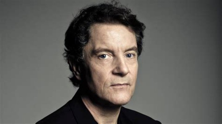 Francis Cabrel Biography, Age, Height, Wife, Net Worth, Family