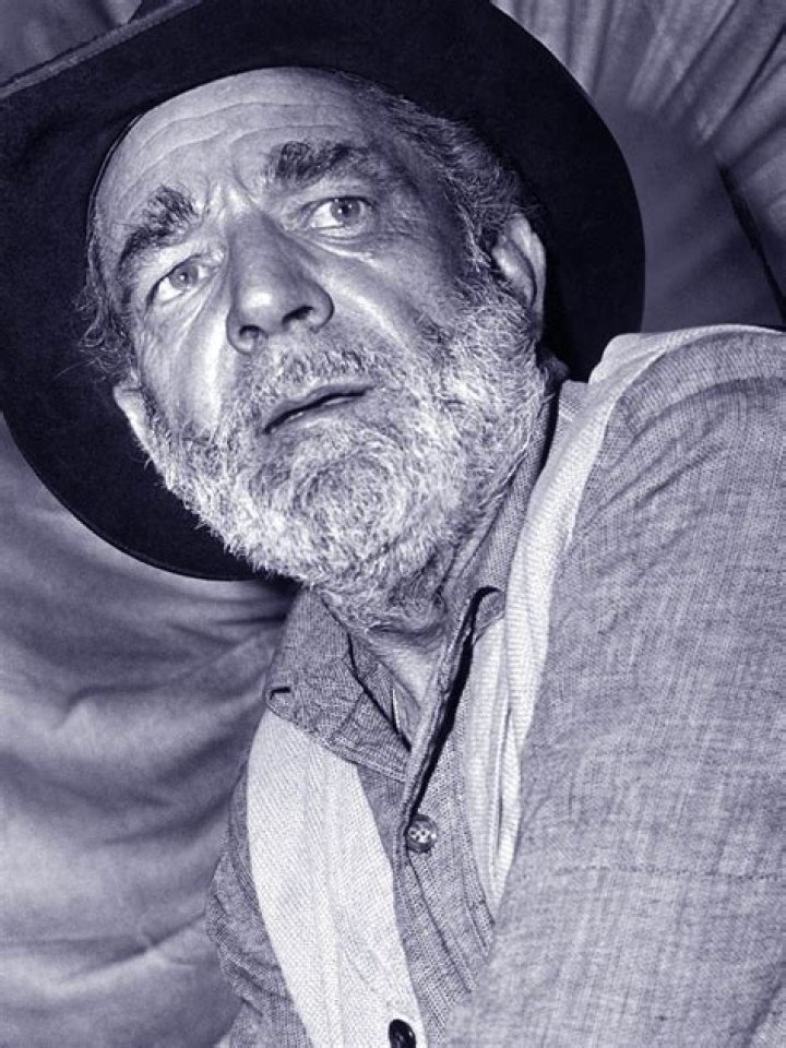 Frank McGrath (actor) Biography, Age, Height, Wife, Net Worth and Family