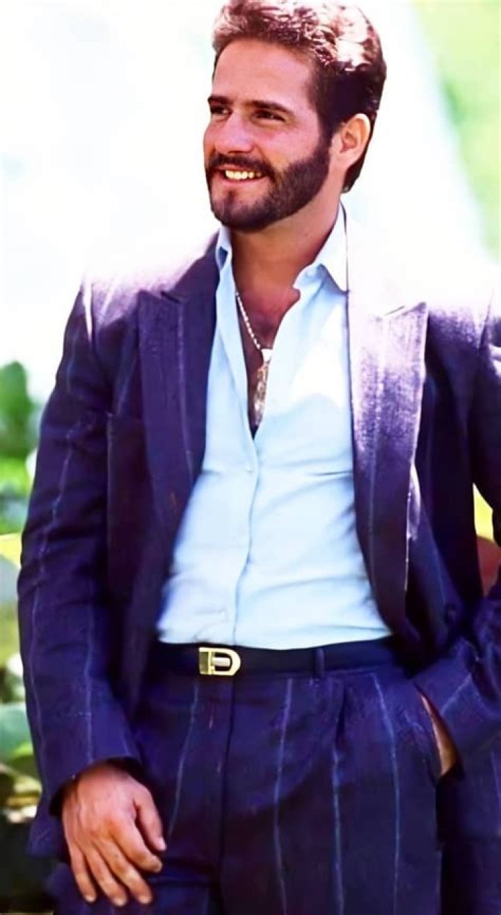 Frankie Ruiz biografía, edad, altura, esposo, net worth, familia