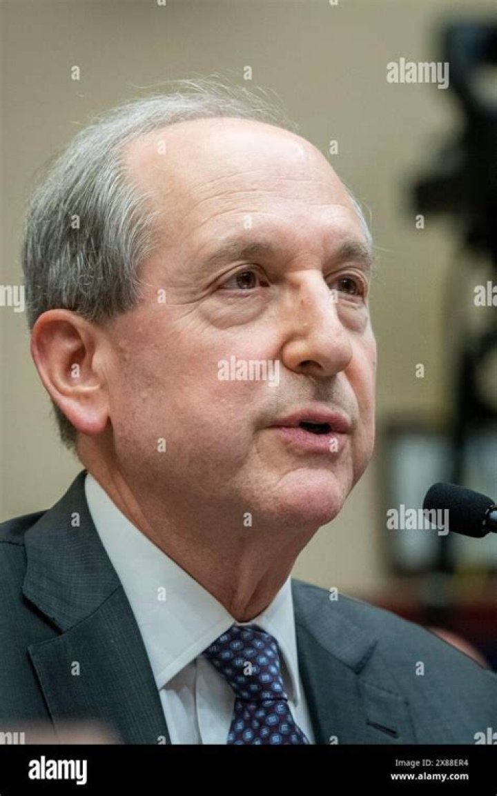 Frederick M. Lawrence Biography, Age, Height, Wife, Net Worth, Family