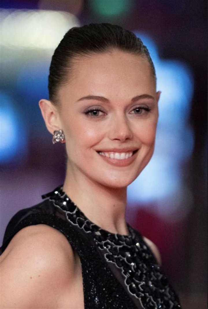 Frida Gustavsson Biography, Age, Height, Husband, Net Worth, Family