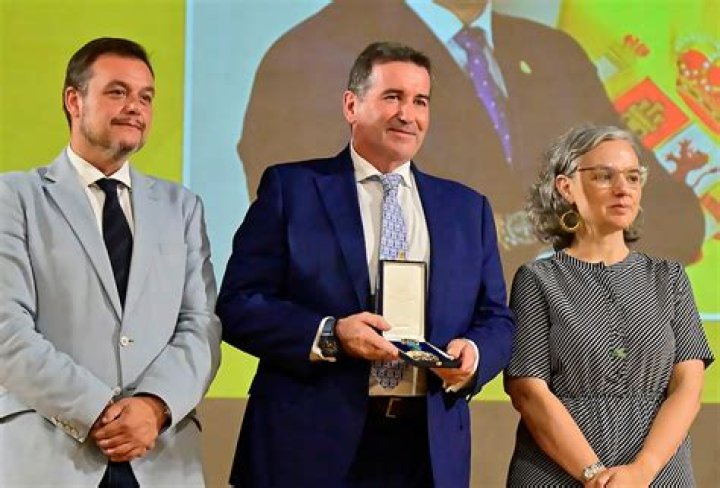 Gabriel Saez Biography, Age, Height, Wife, Net Worth, Family