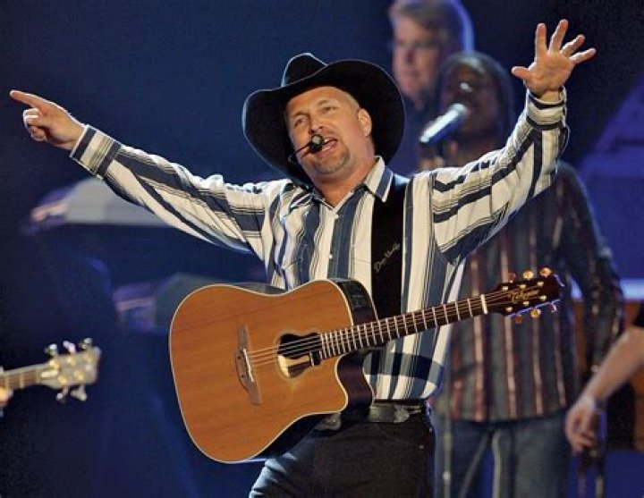 Garth Brooks biografía, edad, altura, esposo, net worth, familia