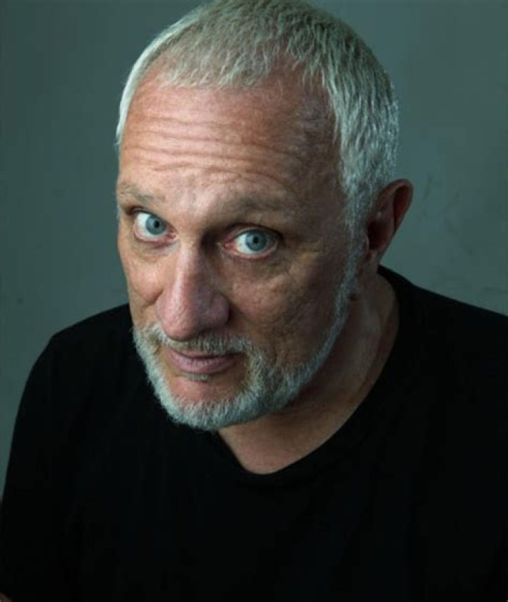 Geoffrey Giuliano Biography, Age, Height, Wife, Net Worth, Family