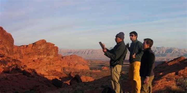 Geologist Biography, Age, Height, Wife, Net Worth, Family