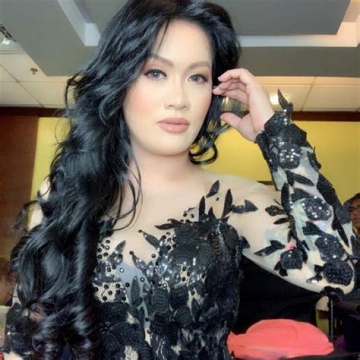 Gladys Guevarra biografía, edad, altura, esposa, net worth, familia