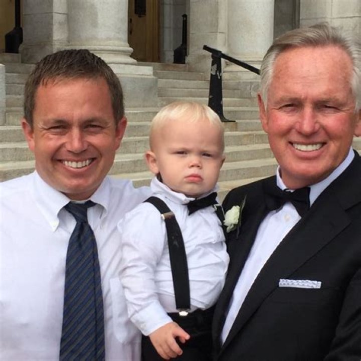 Glen Mason Biography, Age, Height, Wife, Net Worth, Family