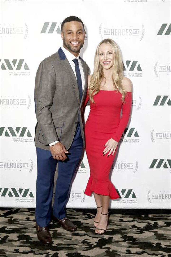 Golden Tate Biography, Age, Height, Wife, Net Worth, Family