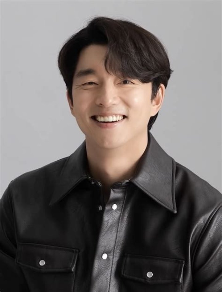 Gong Yoo Biography, Age, Height, Wife, Net Worth, Family