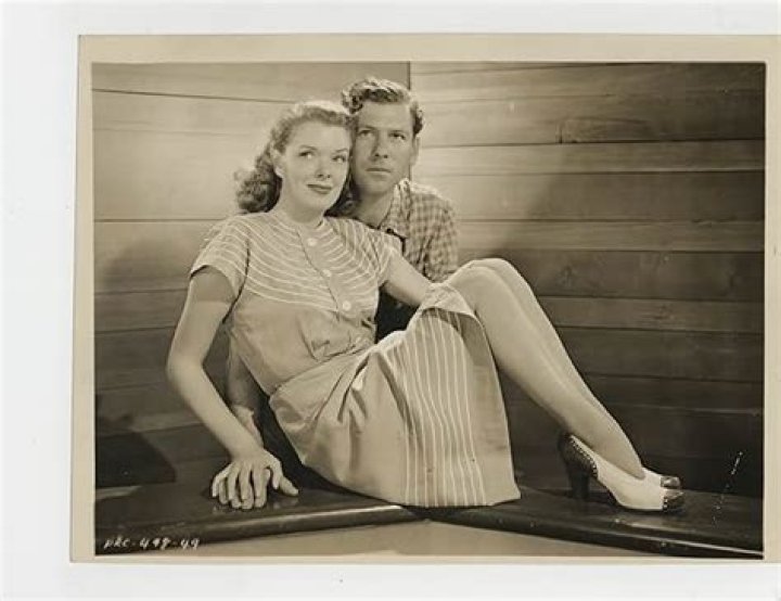 Grace Albertson Biography, Age, Height, Husband, Net Worth, Family