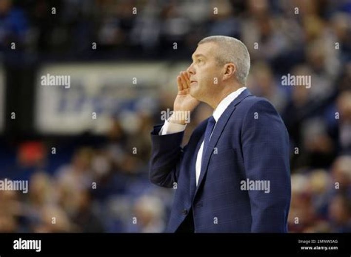 Greg Lansing Biography, Age, Height, Wife, Net Worth, Family