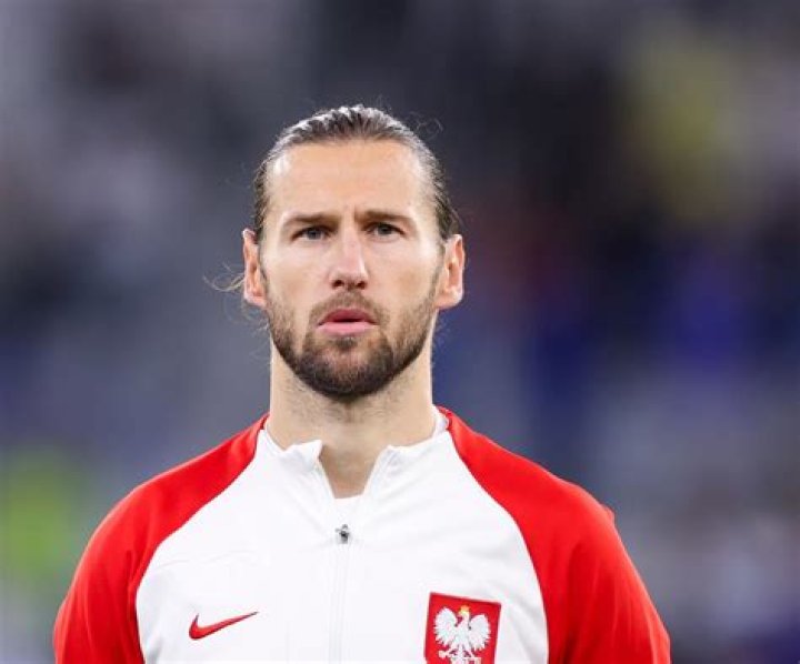 Grzegorz Krychowiak Biography, Age, Height, Wife, Net Worth, Family