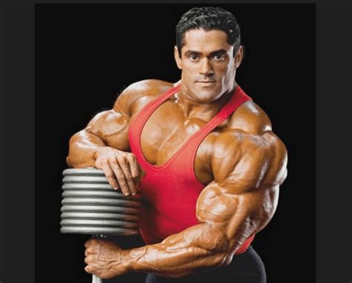 Gustavo Badell biografía, edad, altura, esposo, net worth, familia