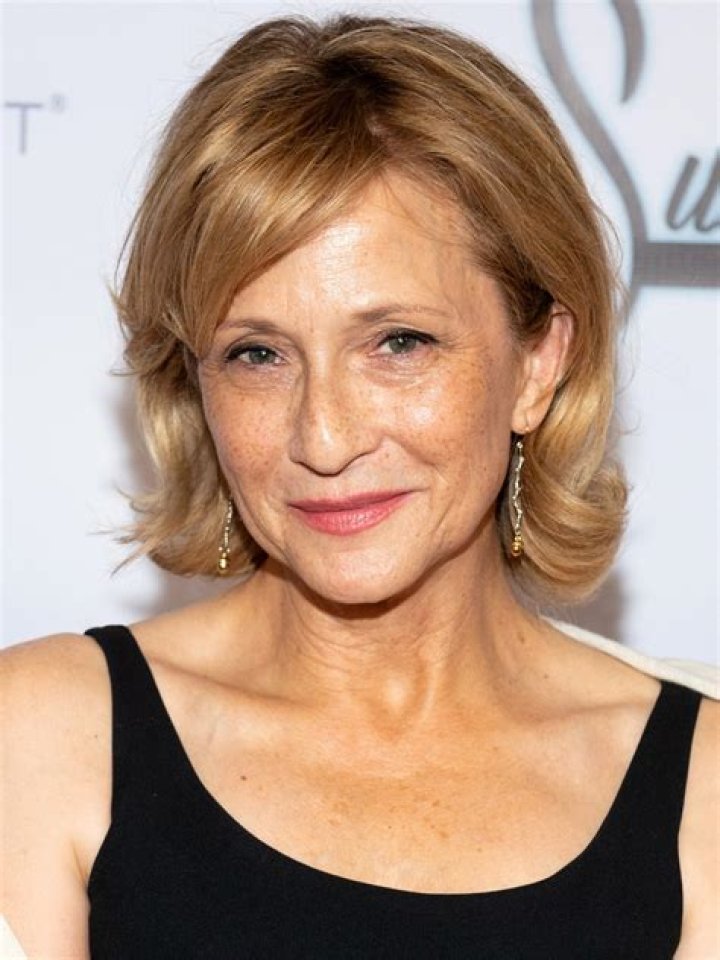 Hallie Todd Biography, Age, Height, Husband, Net Worth, Family