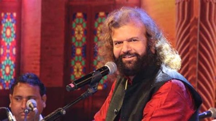Hans Raj Hans Biography, Age, Height, Wife, Net Worth, Family