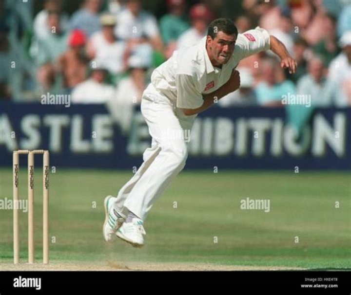 Hansie Cronje Biography, Age, Height, Wife, Net Worth, Family