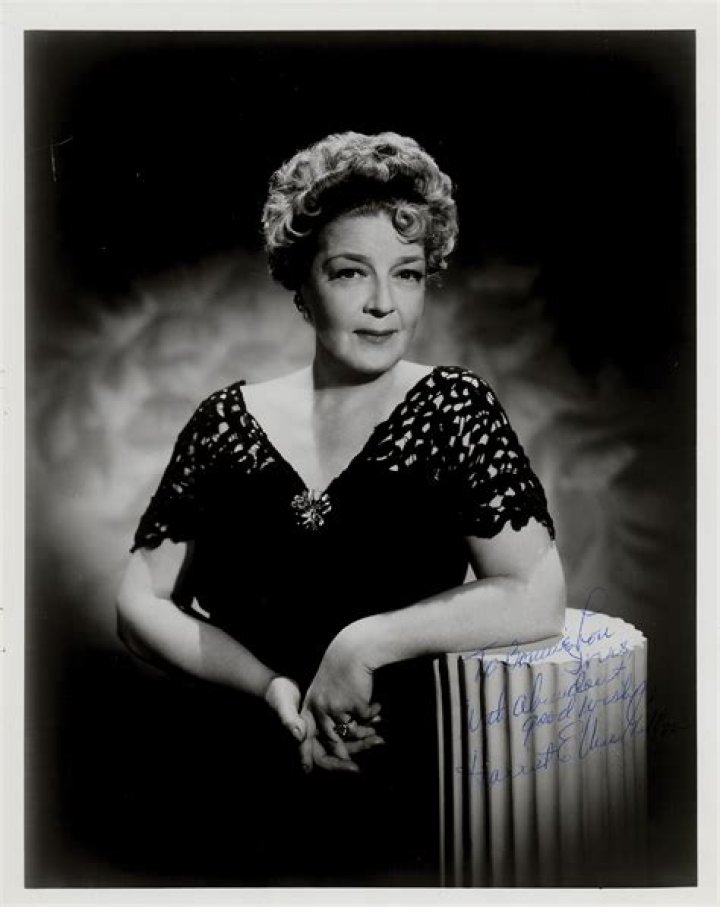 Harriet MacGibbon Biography, Age, Height, Wife, Net Worth and Family