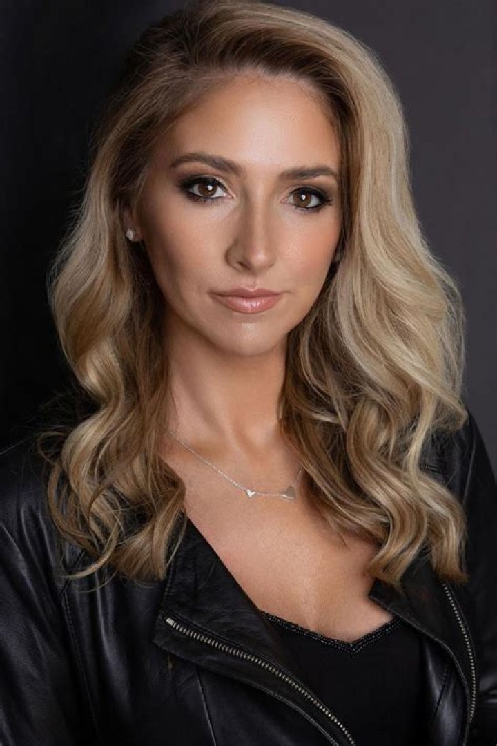 Heather Lyn Biography, Age, Height, Husband, Net Worth, Family